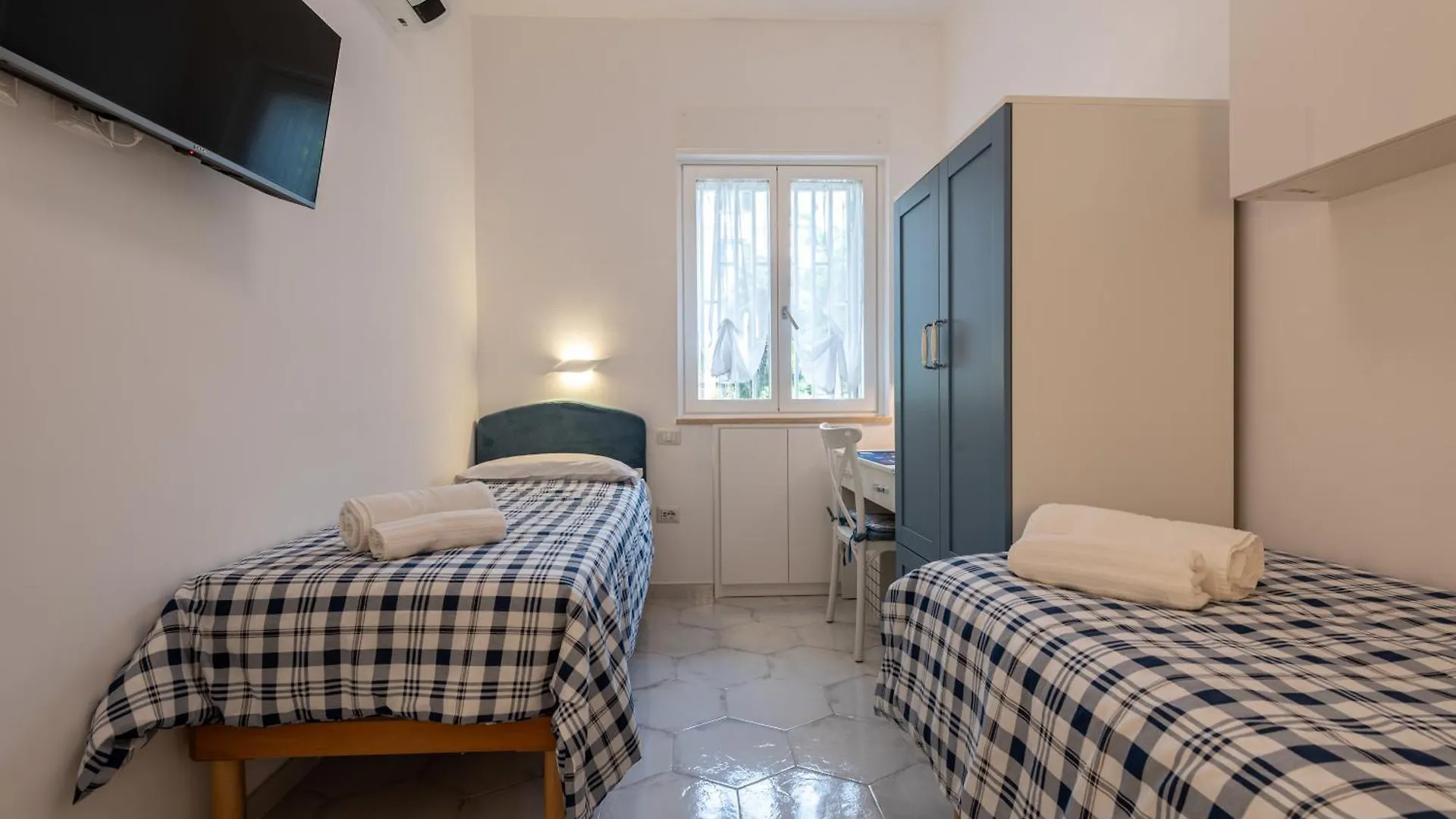 La Favola Di San Martino Apartment Naples 0*,  Italy